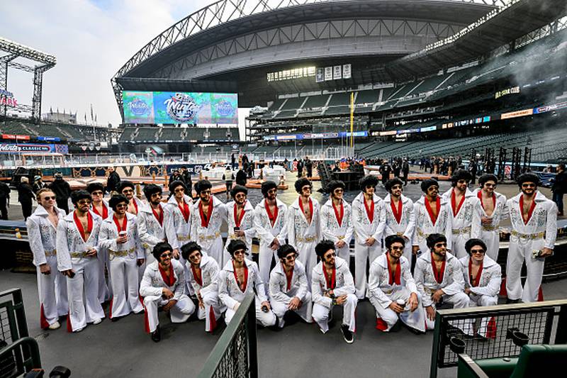 Photos 2024 Winter Classic faces off in Seattle 103.7 Chuck FM